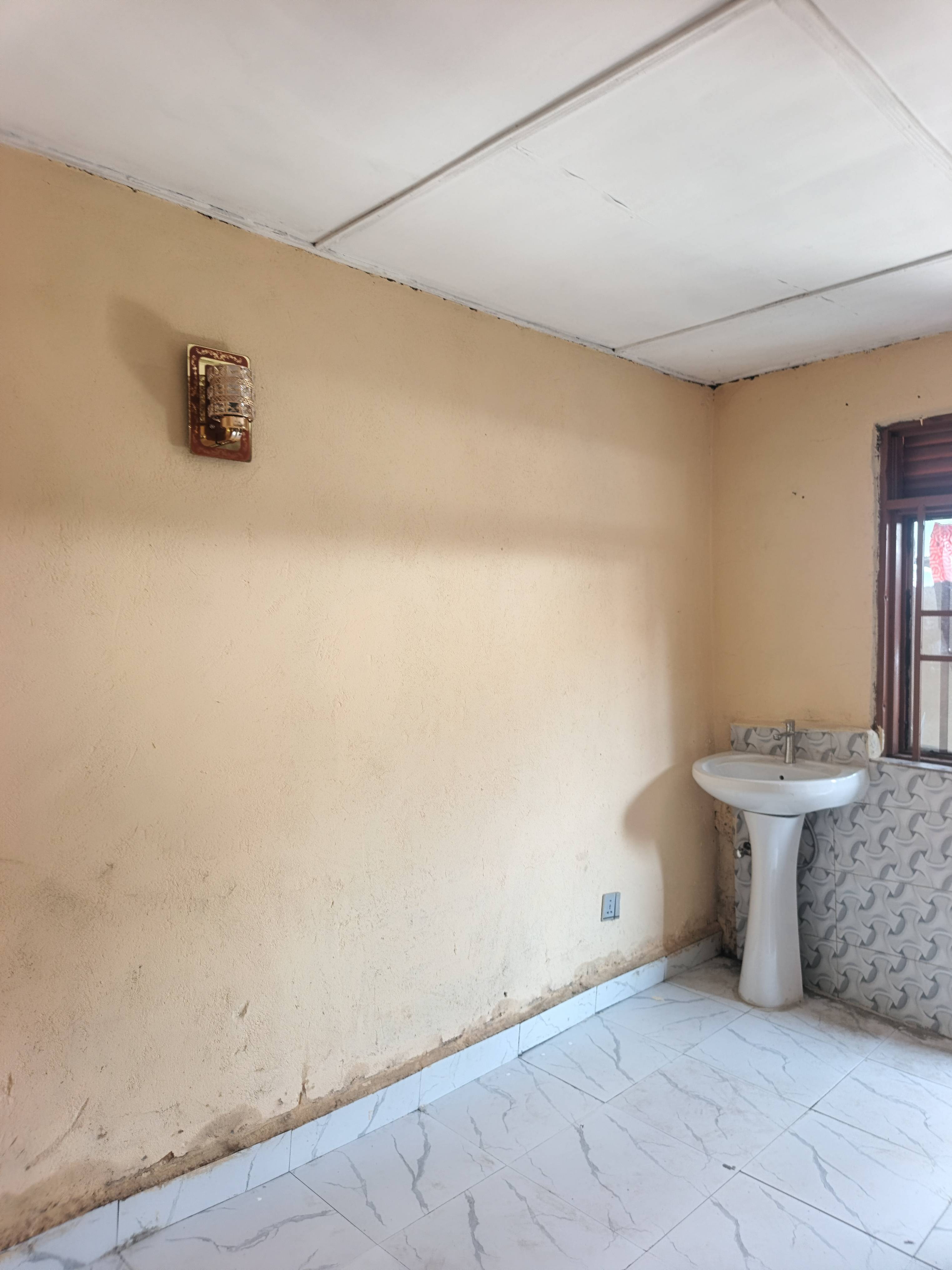 MAISON DE LOCATION À HOHO