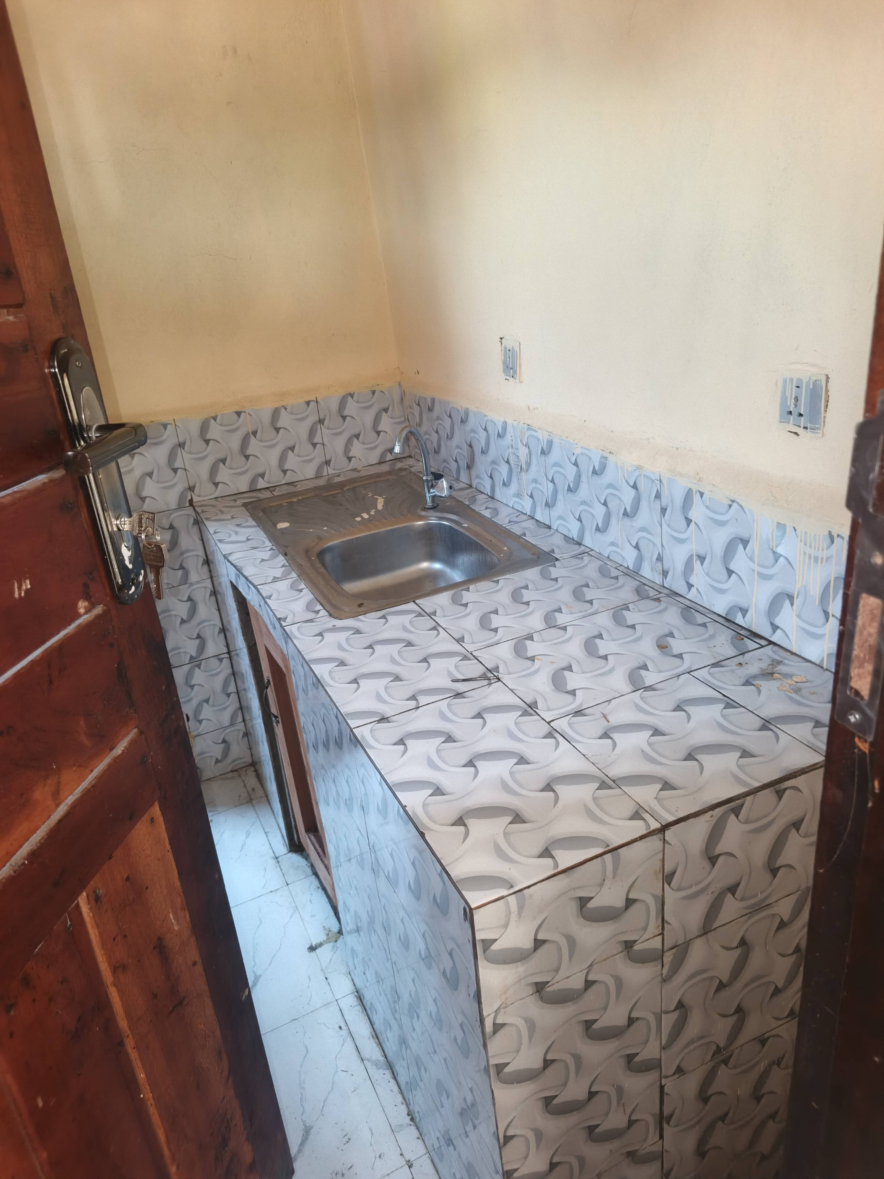 MAISON DE LOCATION À HOHO