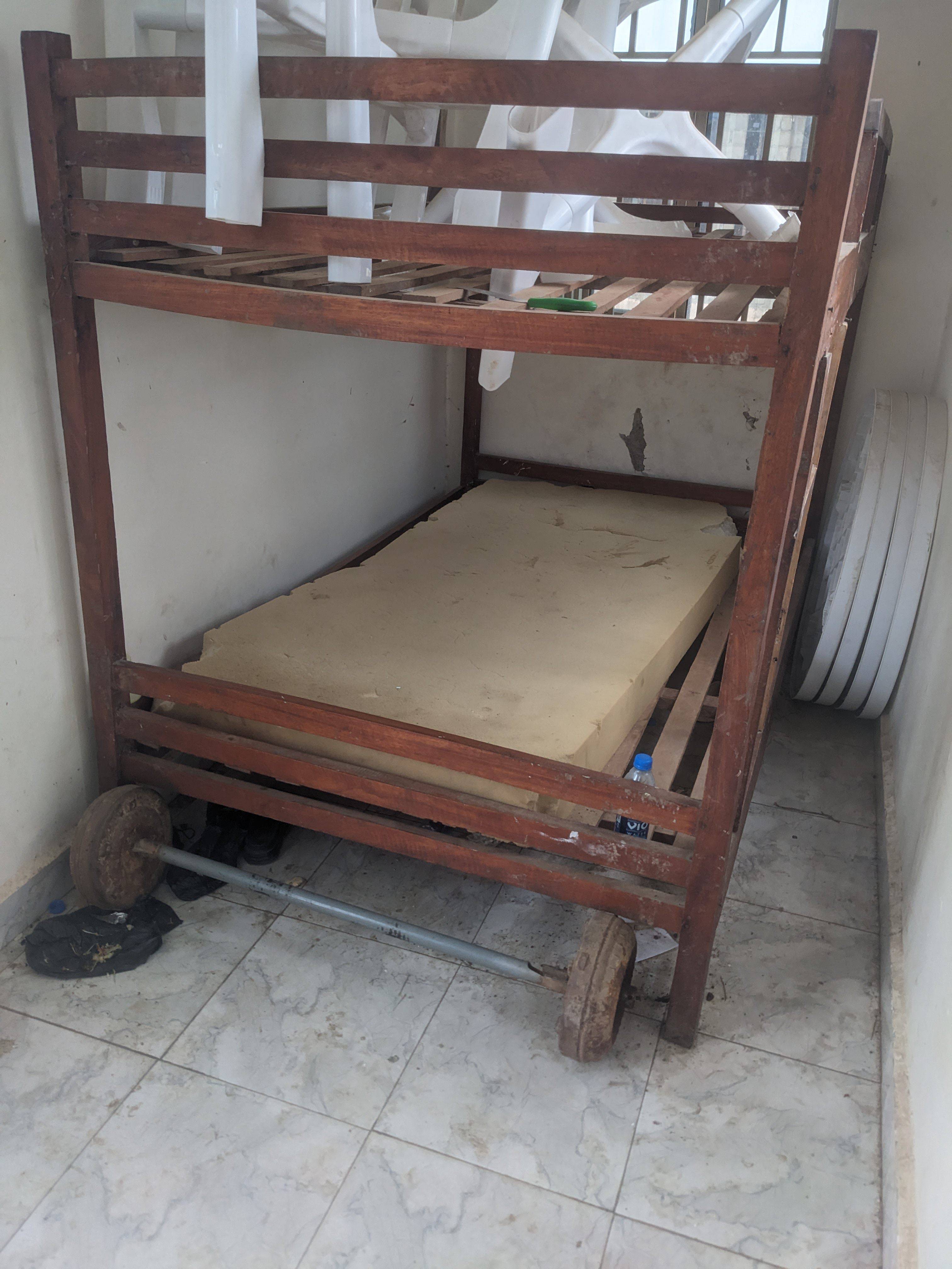 À LOUER : STUDIO MODERNE AVEC BALCON