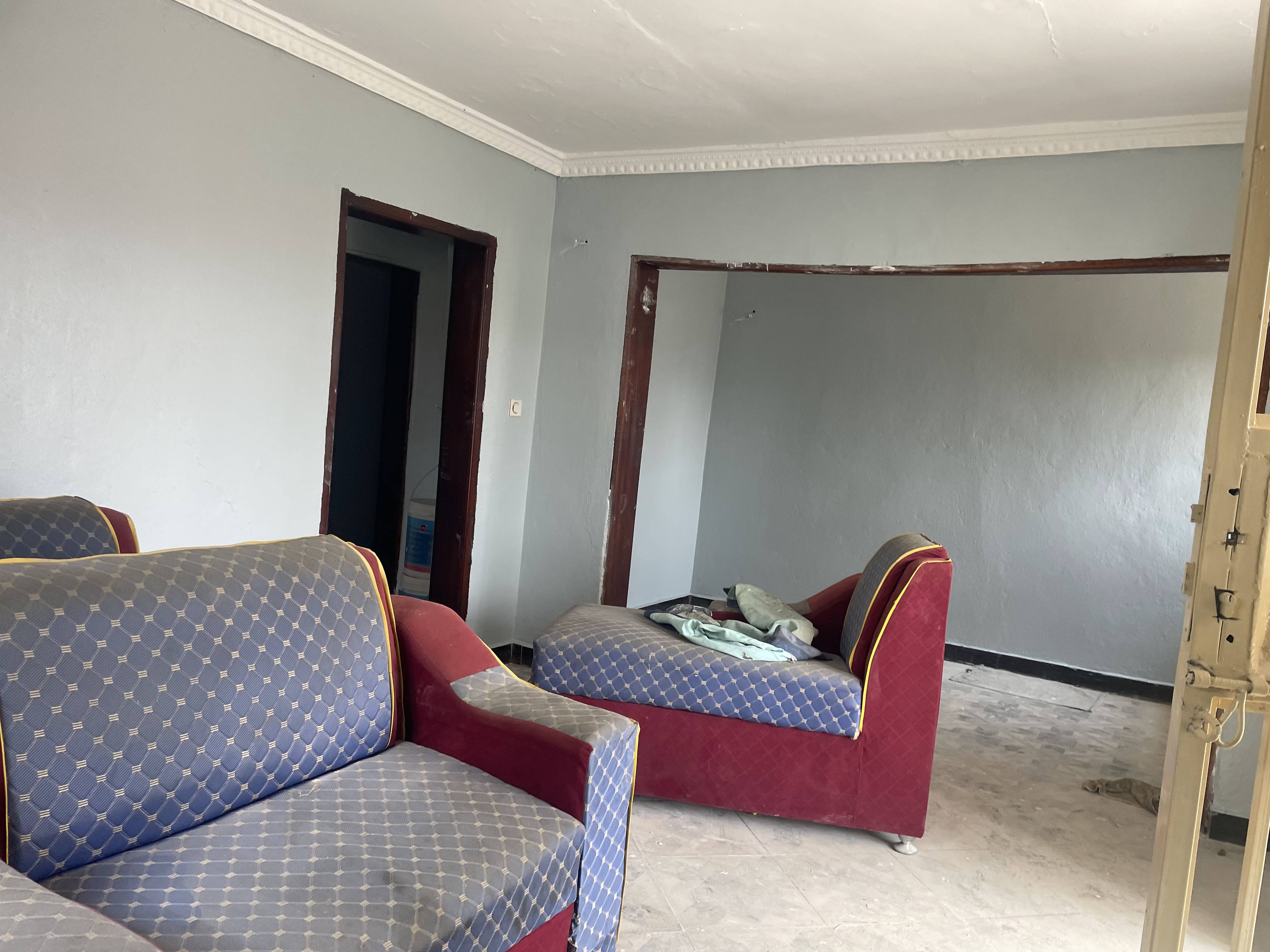 MAISON À LOUER À KANYASI